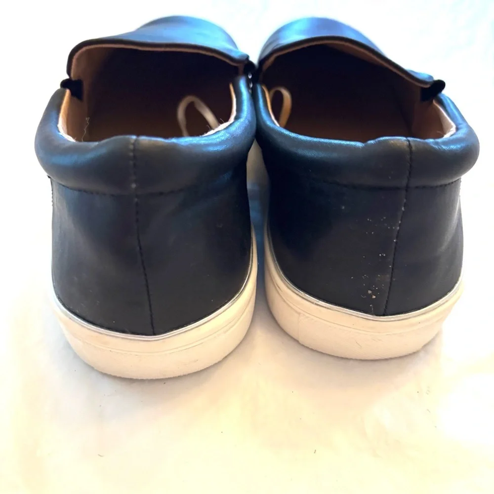 NWOT Torrid Metal trim slip on sneakers black vegan leather SZ 8 W.