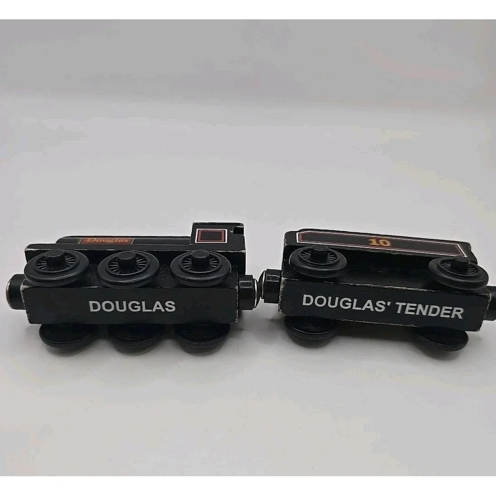 Thomas & Friends DOUGLAS & TENDER Wooden Railway #10 Train Black Engine Wood GUC