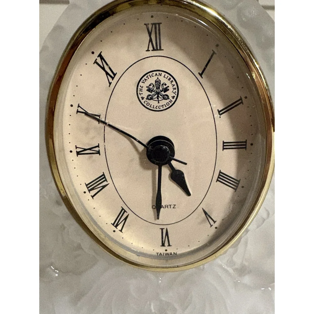 Vintage Cherub Angel Mantel Clock Vatican Library Collection Frosted Taiwan