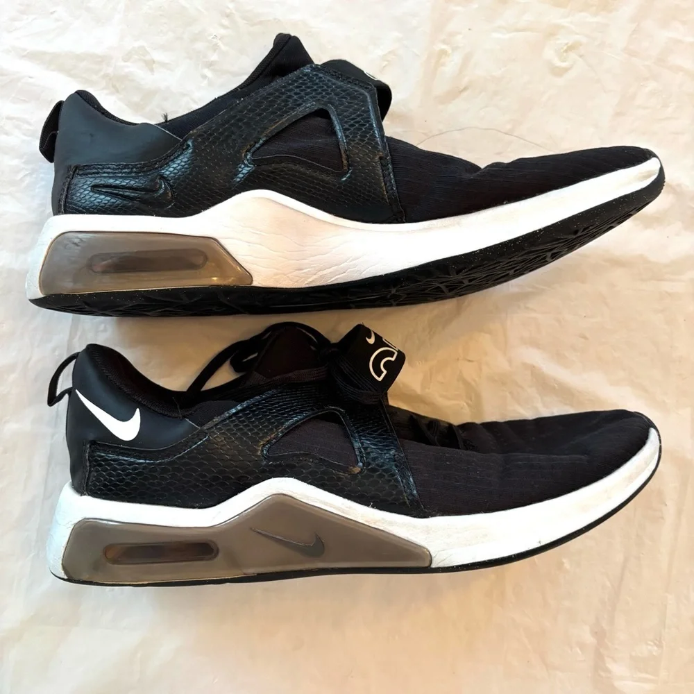 Nike tr signature
