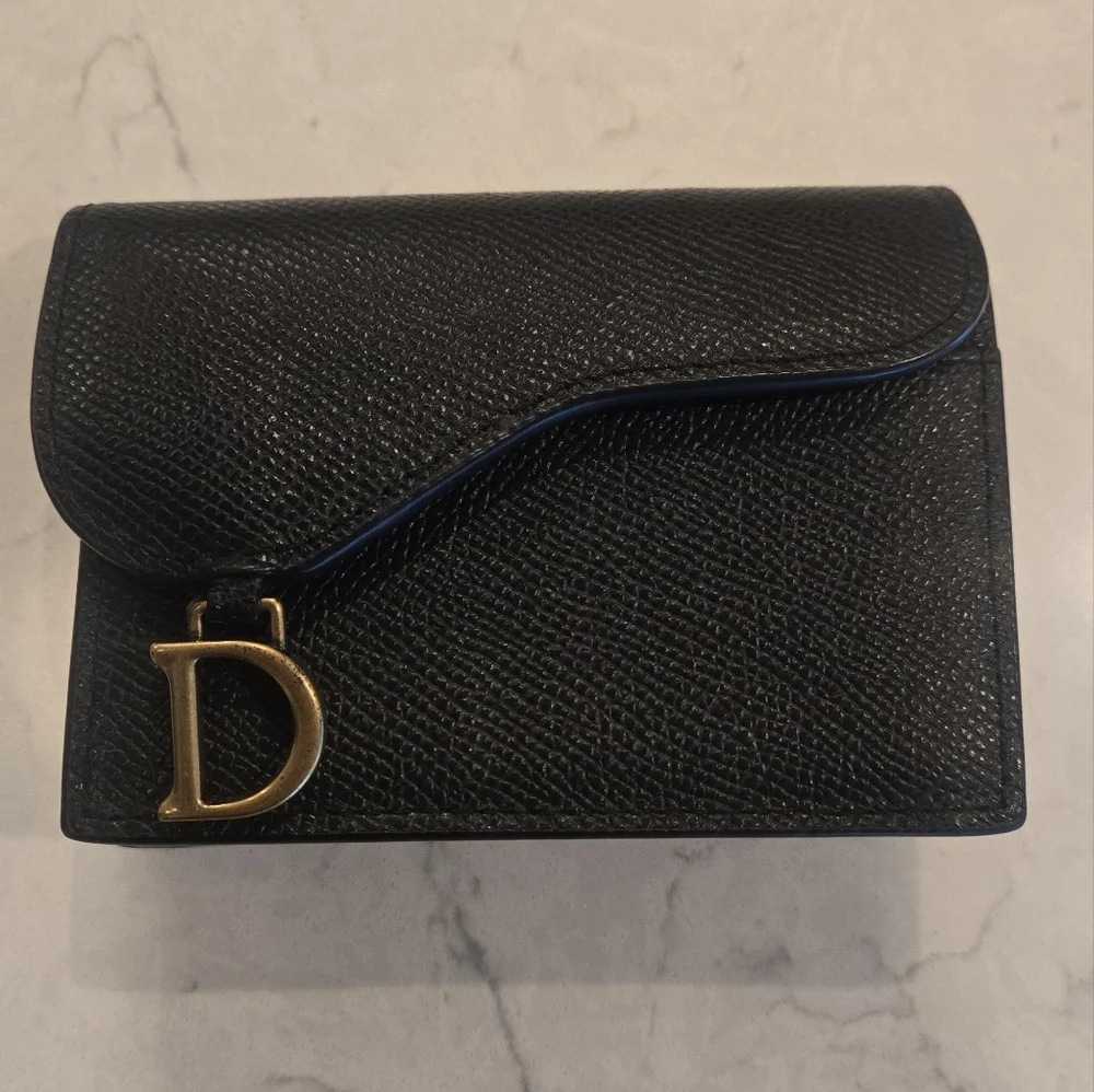 Dior saddle bloom