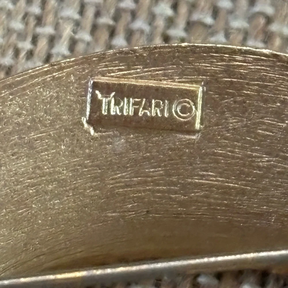 Crown Trifari vintage crown