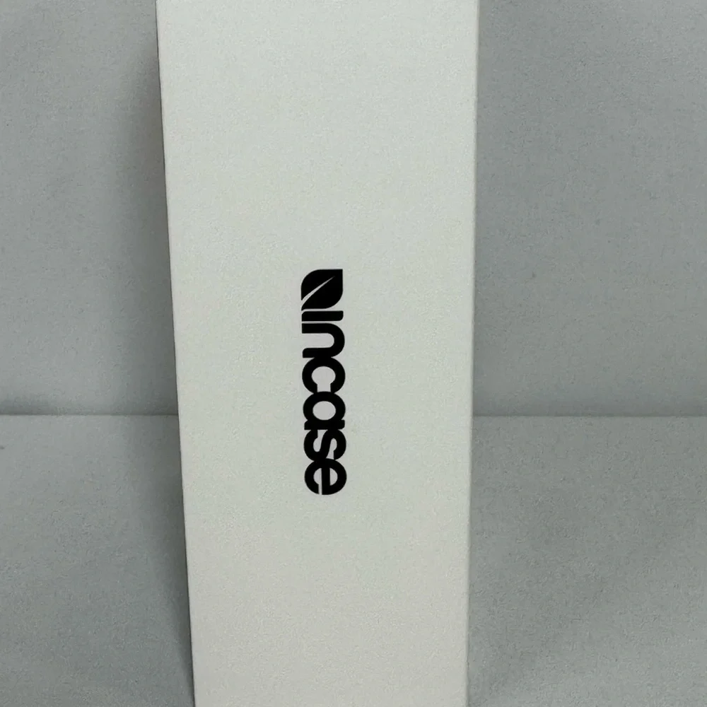 Incase sleek wireless