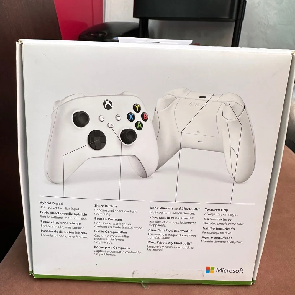 Microsoft 	•	compatible button series