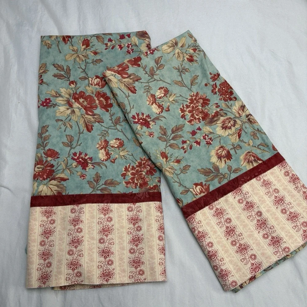 Country Cottage paired printed