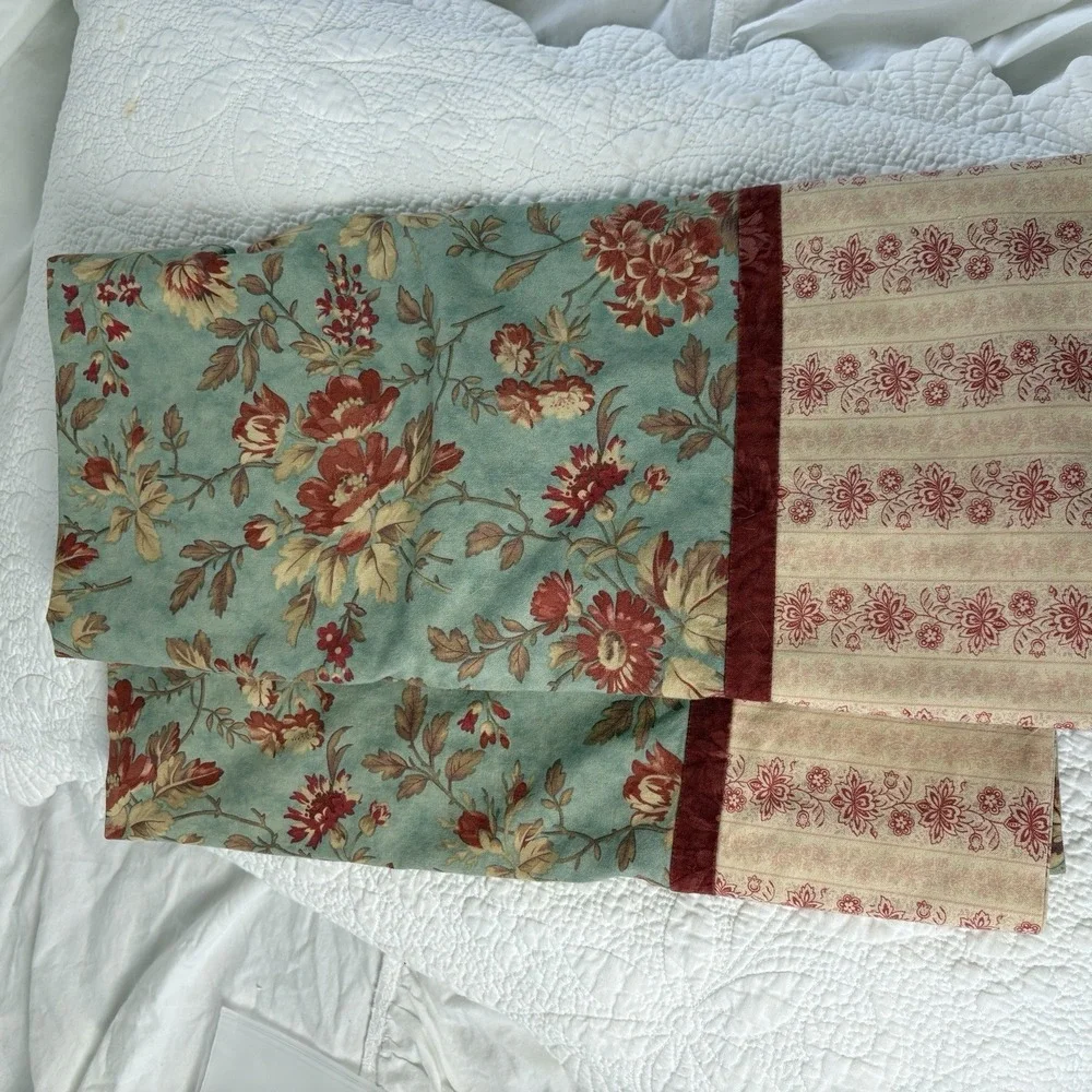 Country Cottage deep cotton paired