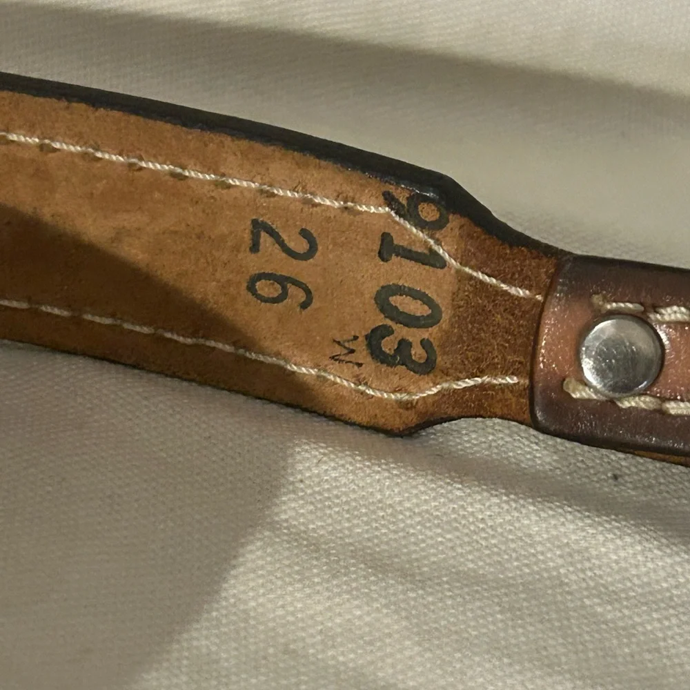 Vintage design held