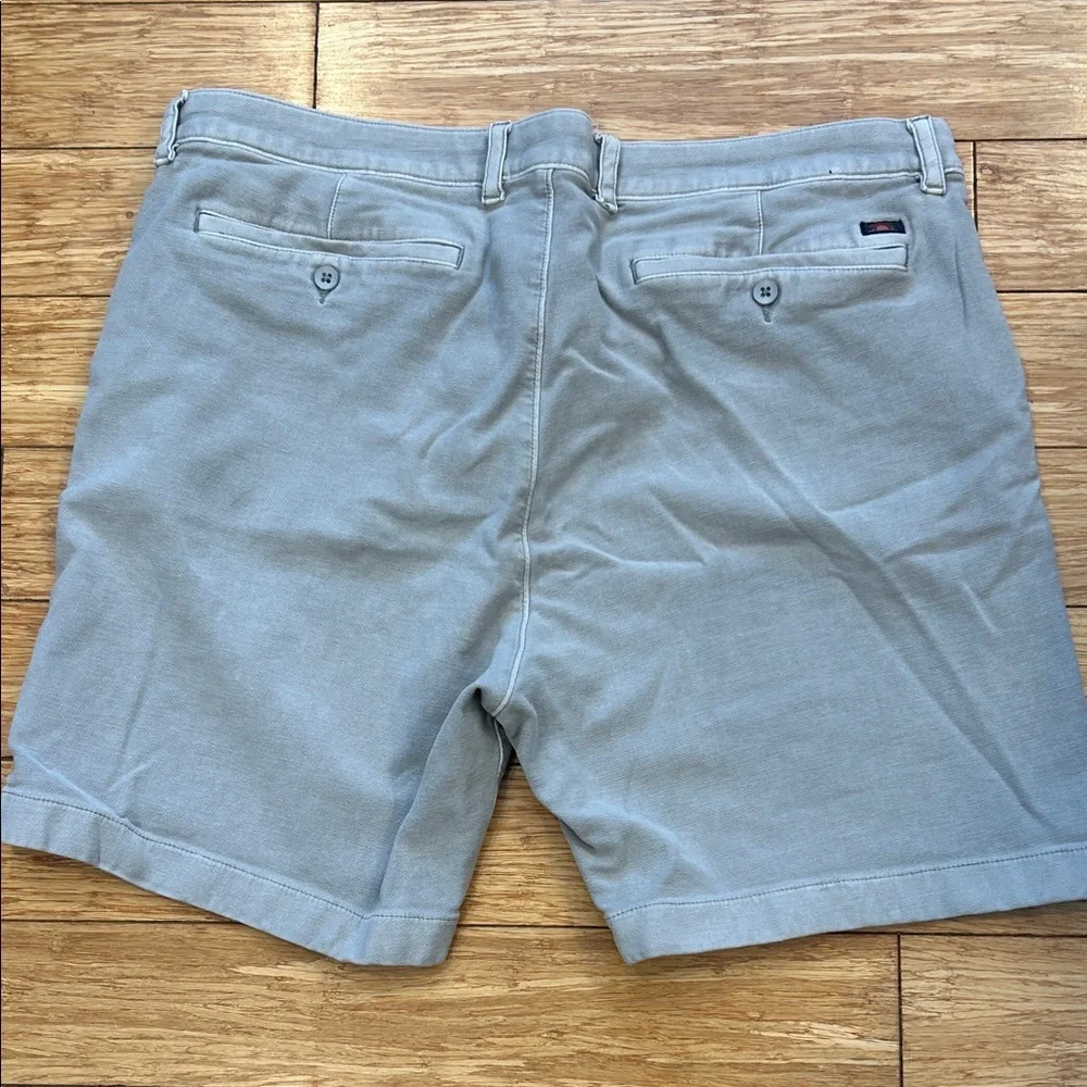 Faherty shorts sleek gray