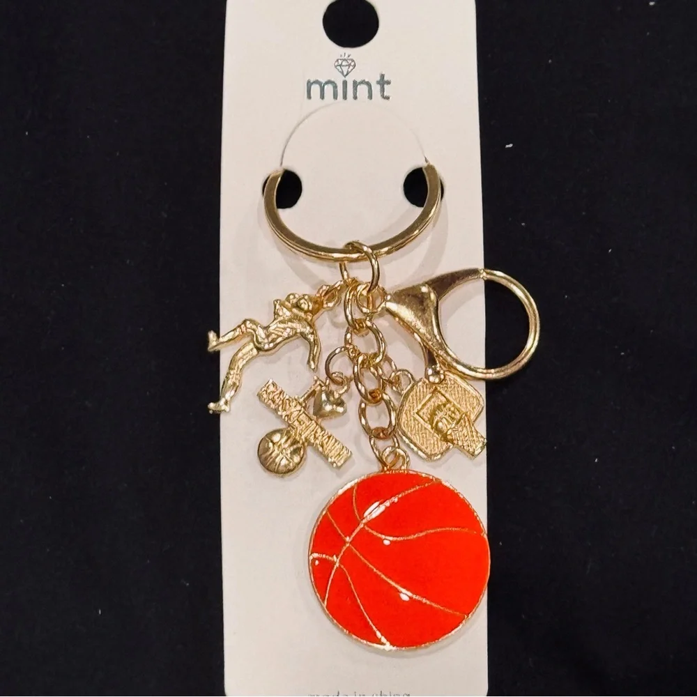 BAG CHARM NWT Basketball Charm Keychain Gold Tone