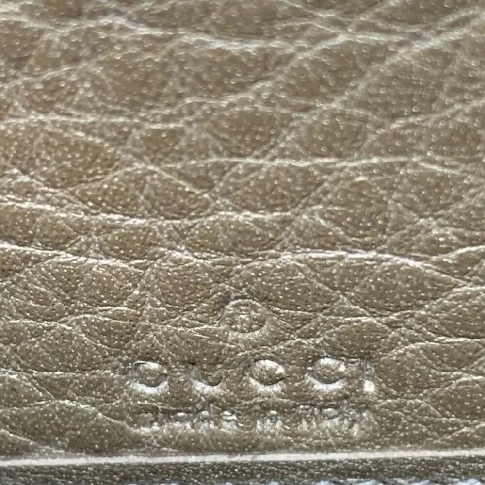 Gucci clean depth leather