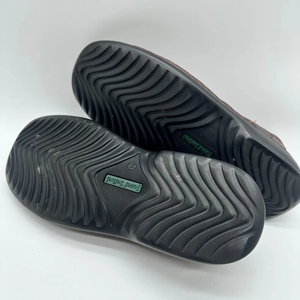 Josef Seibel scuffing rich
