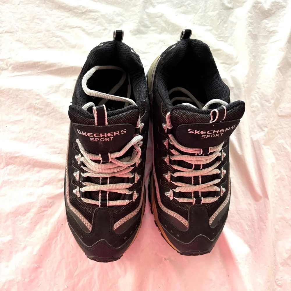 NWOT Skechers Sport Energy 2 1817 Black white Casual Sneakers SZ 5
