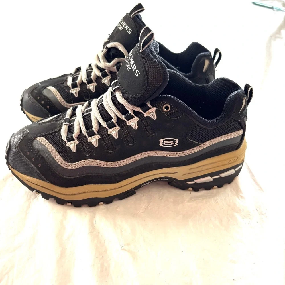 NWOT Skechers Sport Energy 2 1817 Black white Casual Sneakers SZ 5