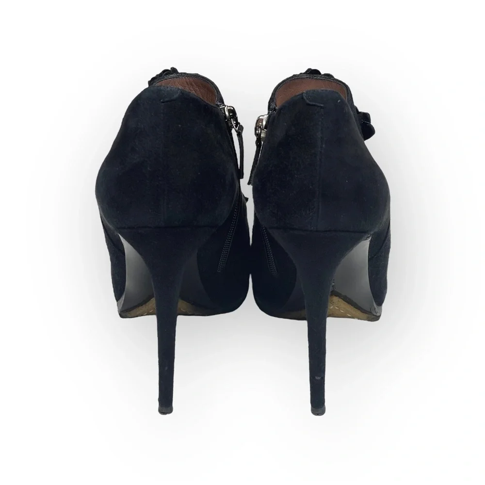 Tabitha Simmons 𒀭 Ruffled Platform Stiletto Heeled Ankle Booties 𒀭Black Suede