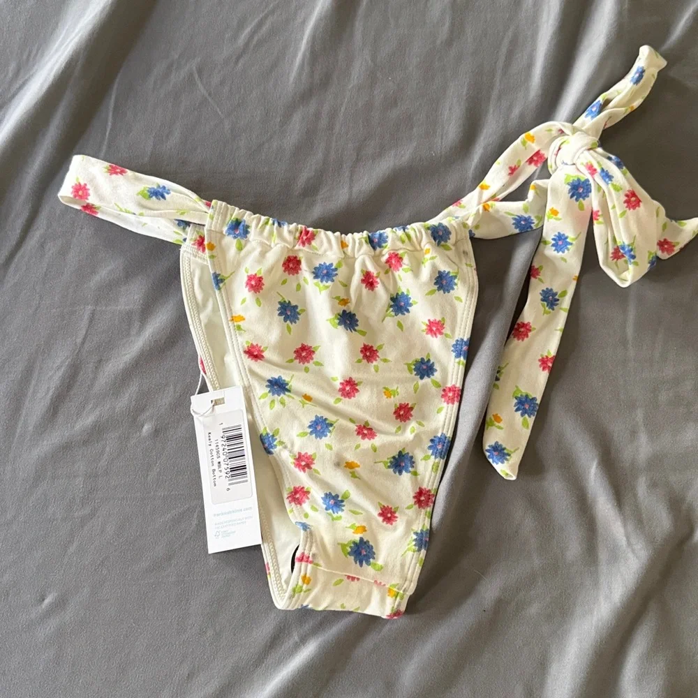 NWT FRANKIES BIKINIS Kealy Tie Side Cheeky Bikini Bottom, Water Blossom, size L