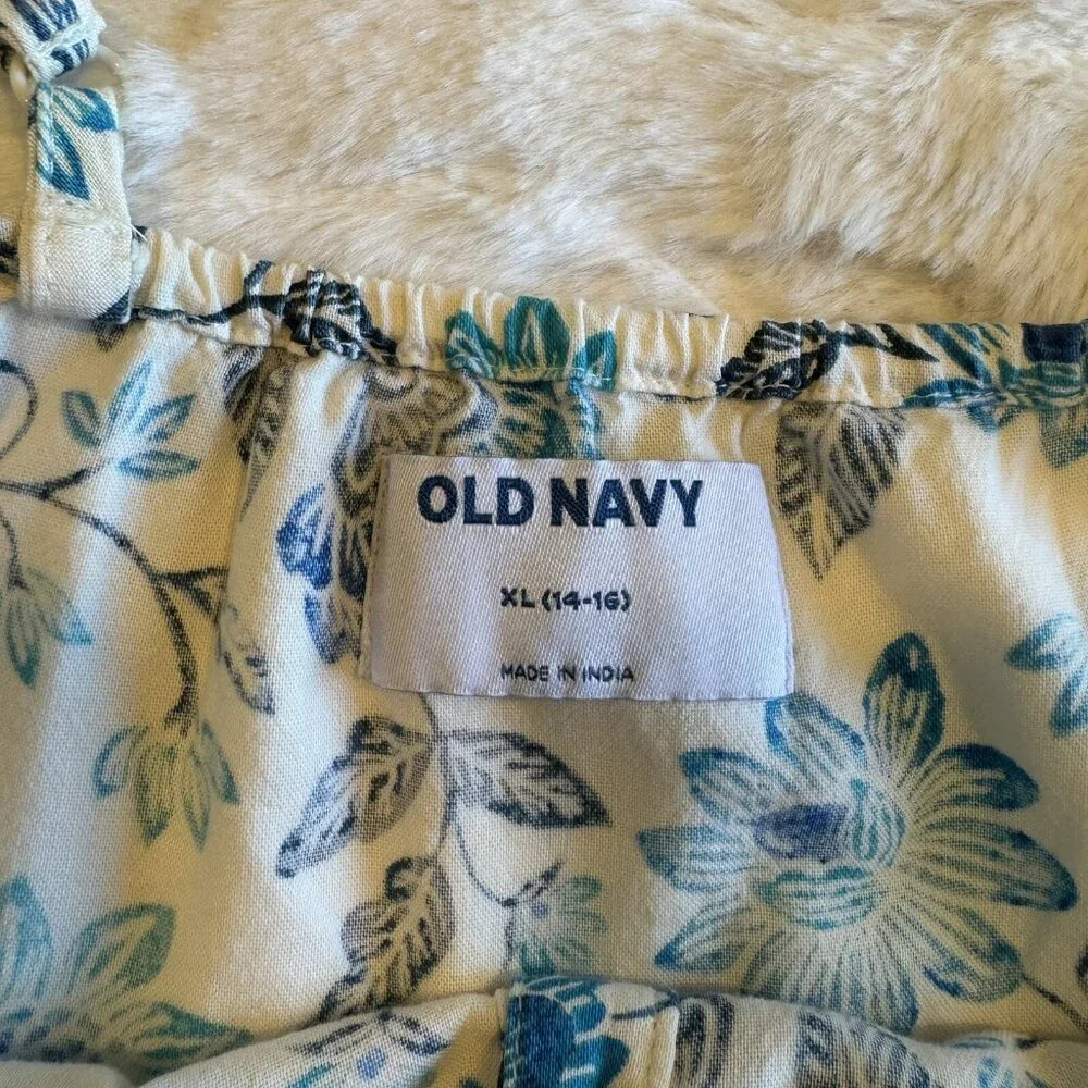 Old Navy no holes