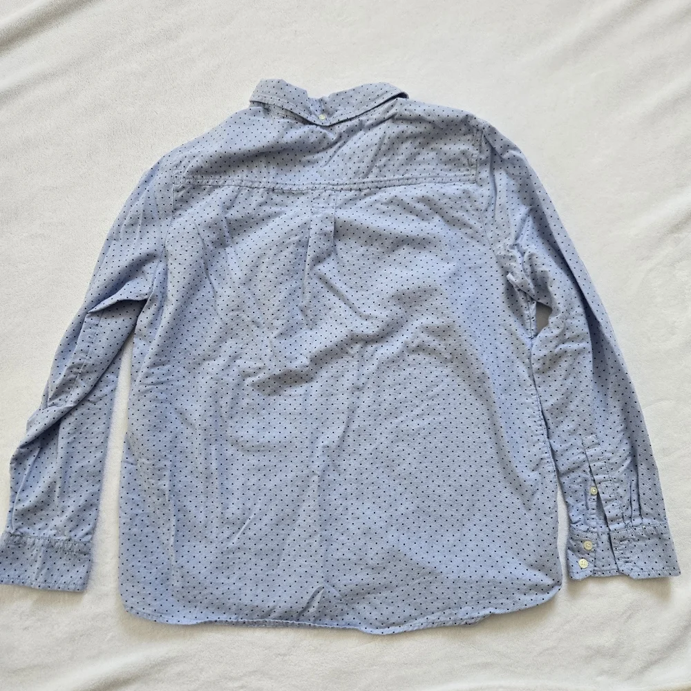 GAP blue button