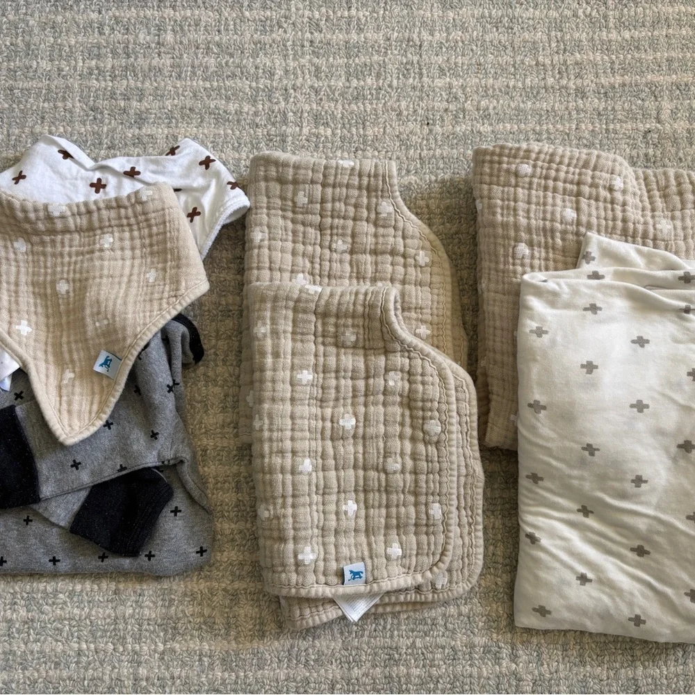 Little Unicorn Taupe Cross Lot