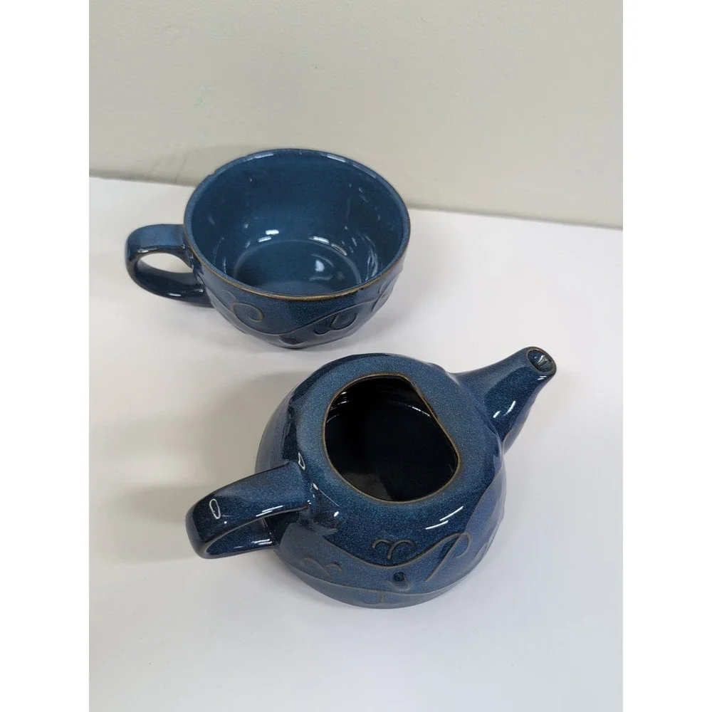 Pier 1 pier teapot