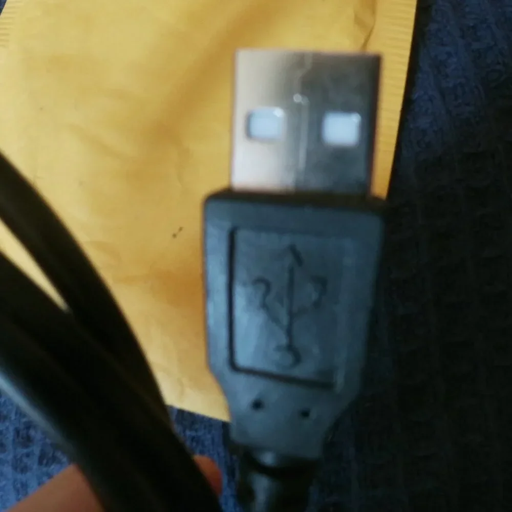 The Unbranded Brand data cable