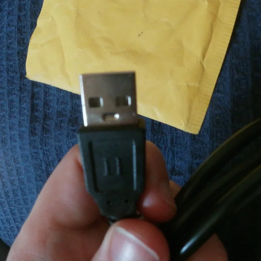 The Unbranded Brand data cable