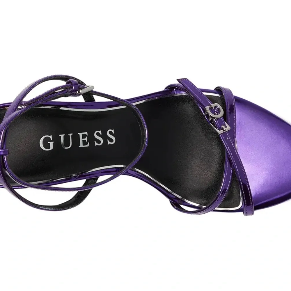 Guess elegant purple