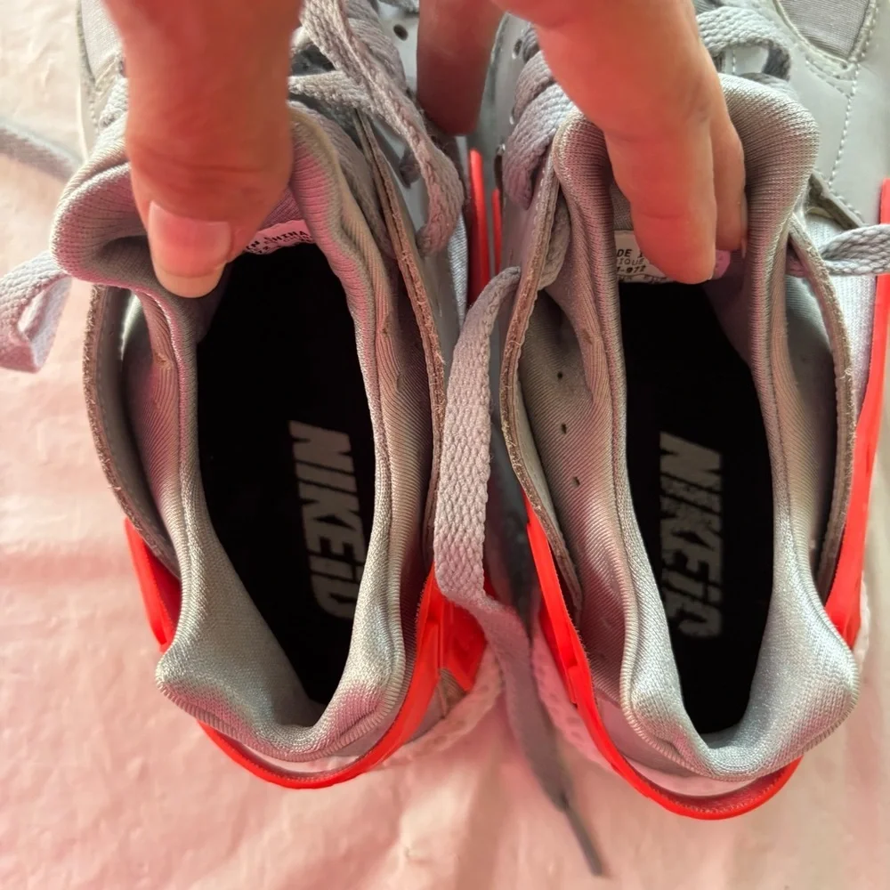 Nike Huarache Run Pure Platinum- lava glow Gray and Pink SZ 8.5 Worn 1X Indoors