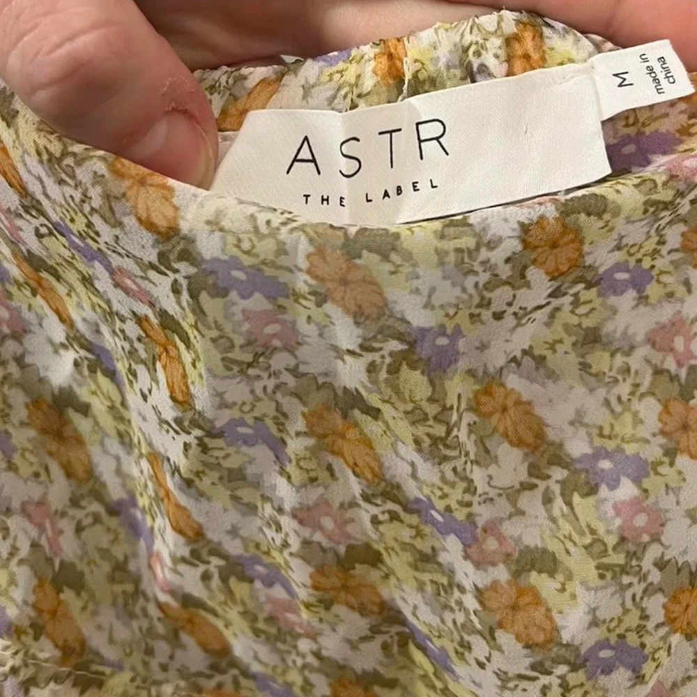 Astr label floral