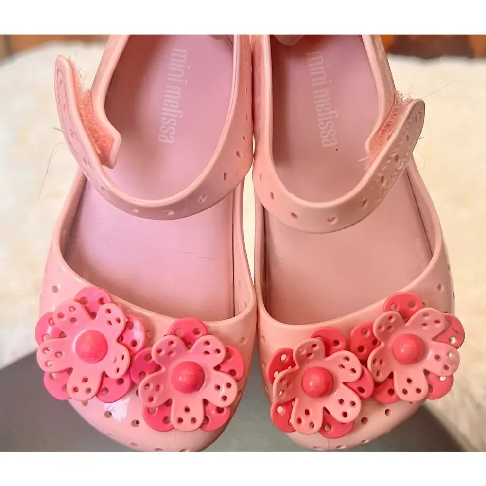Mini Melissa Furadinha Perforated Flower Mary Jane, Baby Size 8