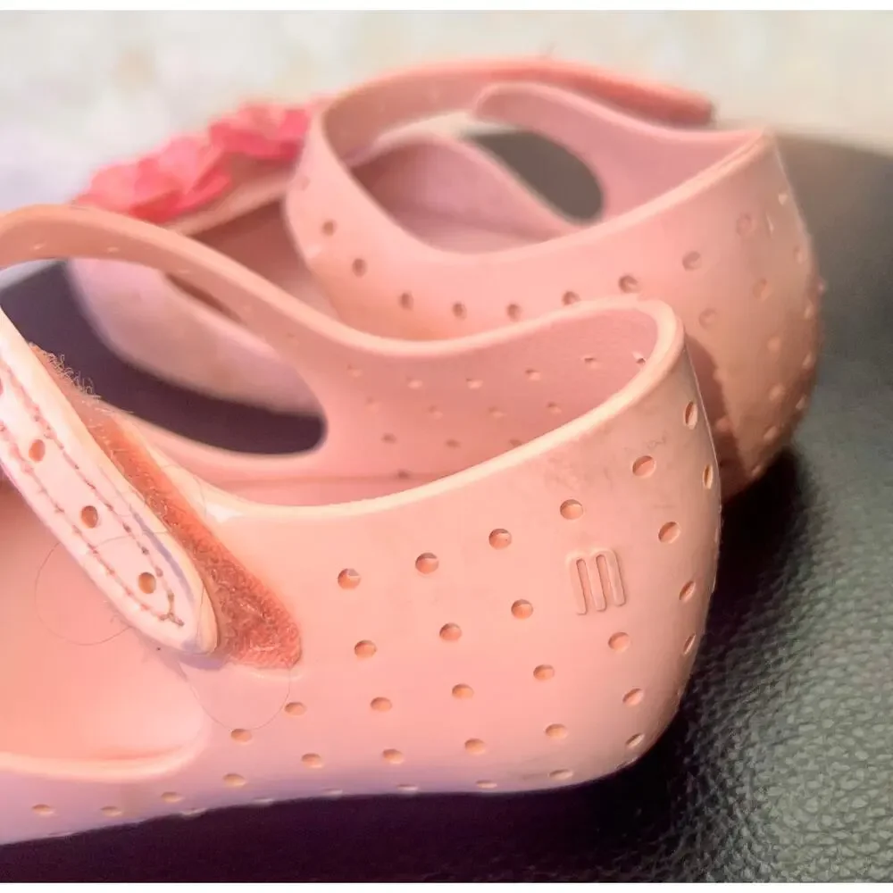 Mini Melissa Furadinha Perforated Flower Mary Jane, Baby Size 8
