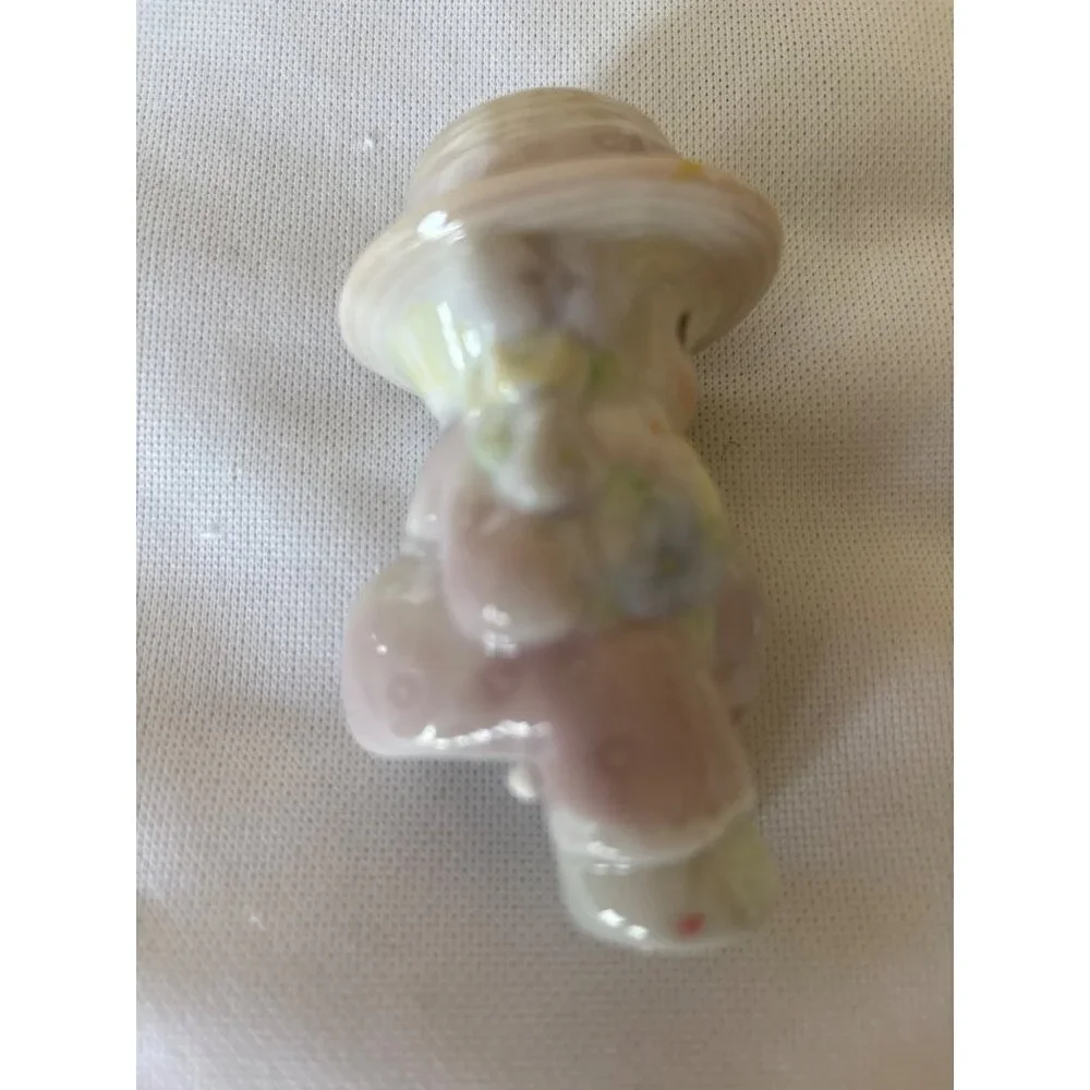 Precious Moments Salt and Pepper Set 1997 Enesco Avon Figurine Girl With Bonnet