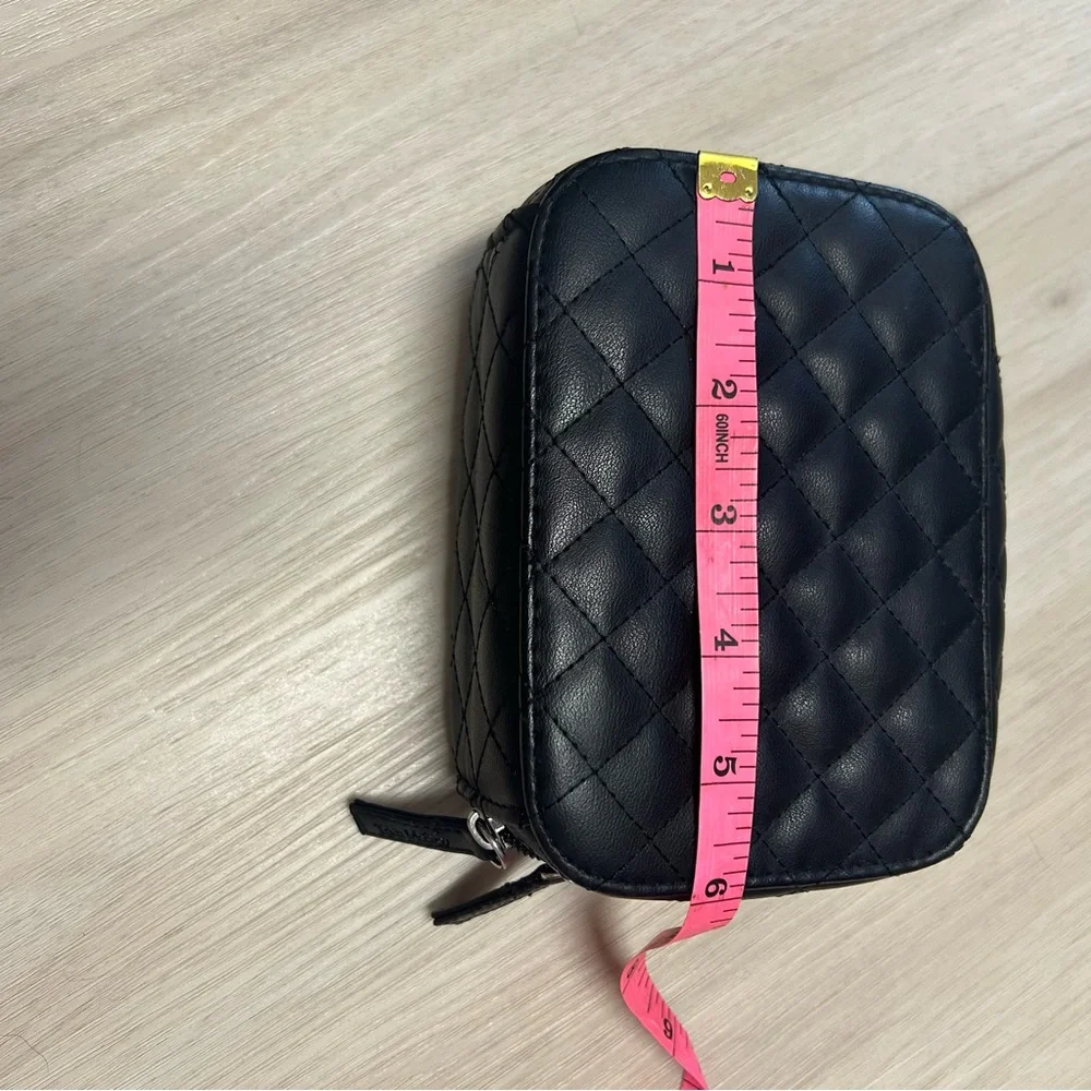 Trish McEvoy Makeup Planner Binder Black Quilted Zip Around