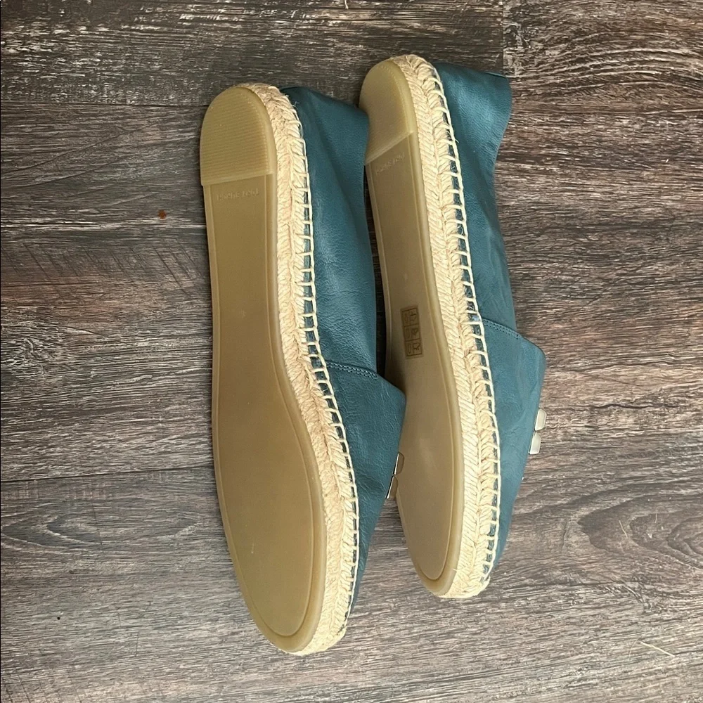 Tory Burch chic teal