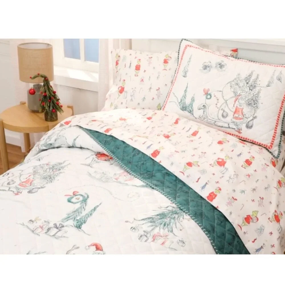 NWT The GRINCH Quilt Set Full/Queen
