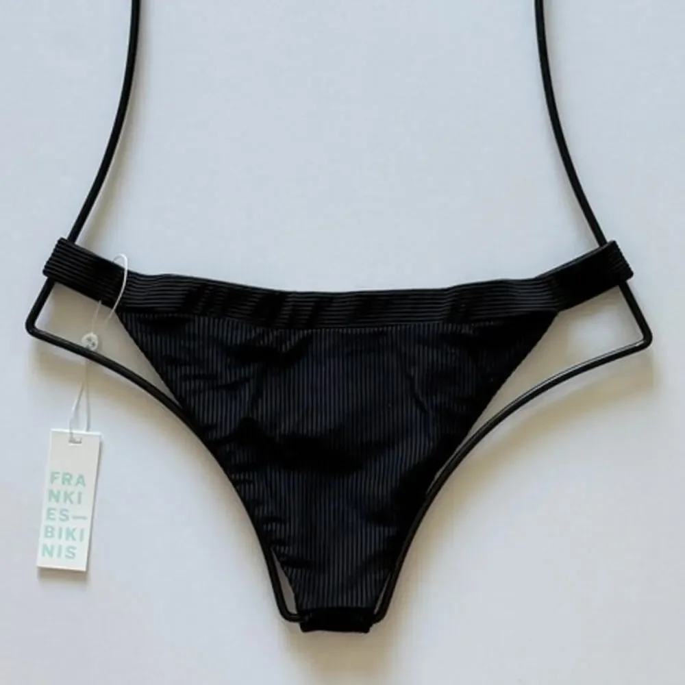 frankie’s bikinis
