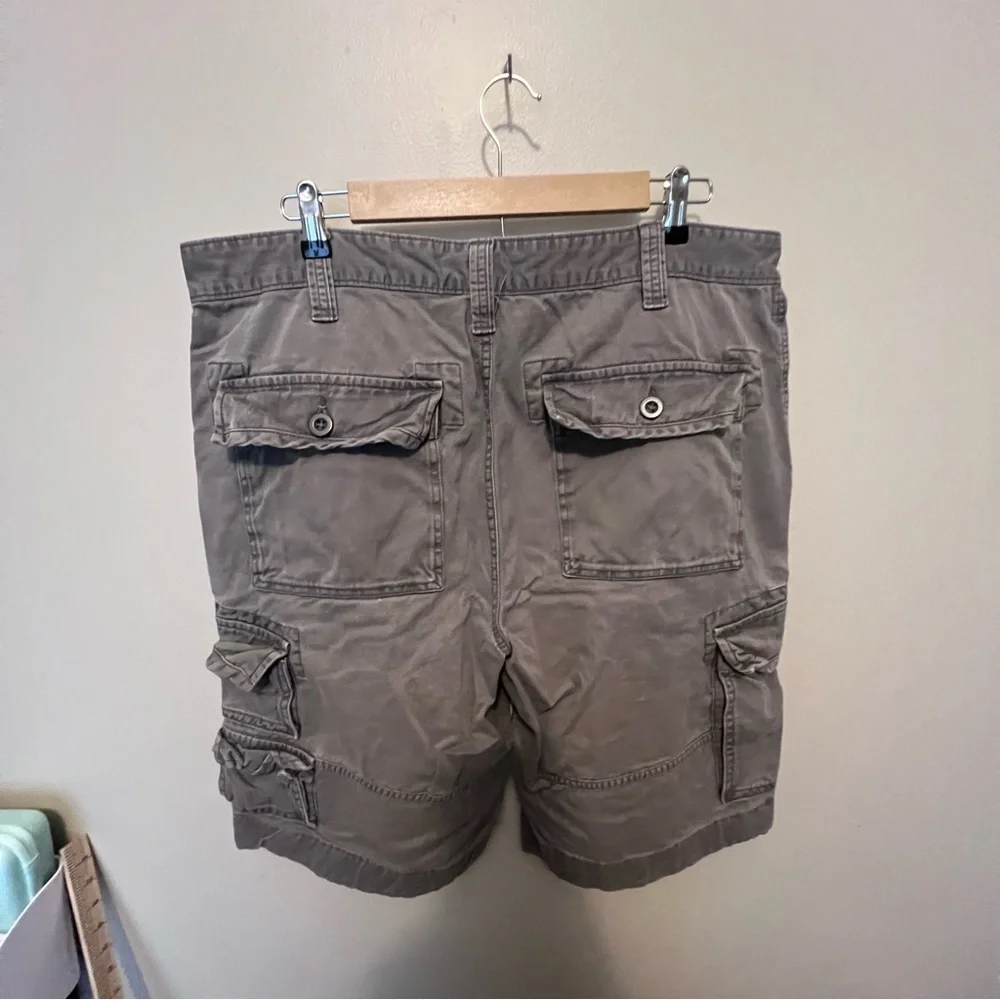 Roundtree & Yorke durable men