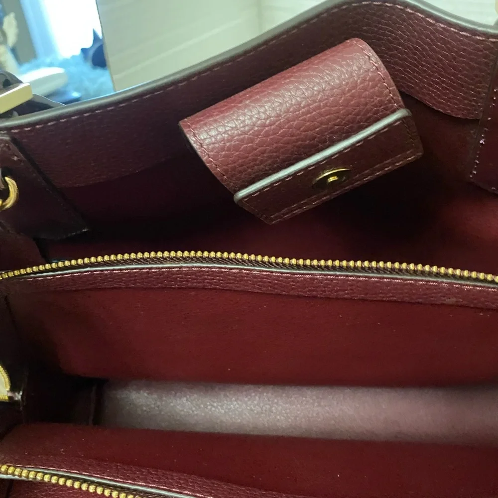 Michael Kors pebbled new