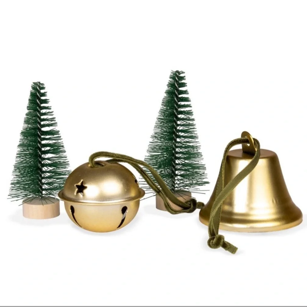 3 for $15 SALE Target Bullseye Holiday Decor Prop Set- Bells & Trees, 4 pc New