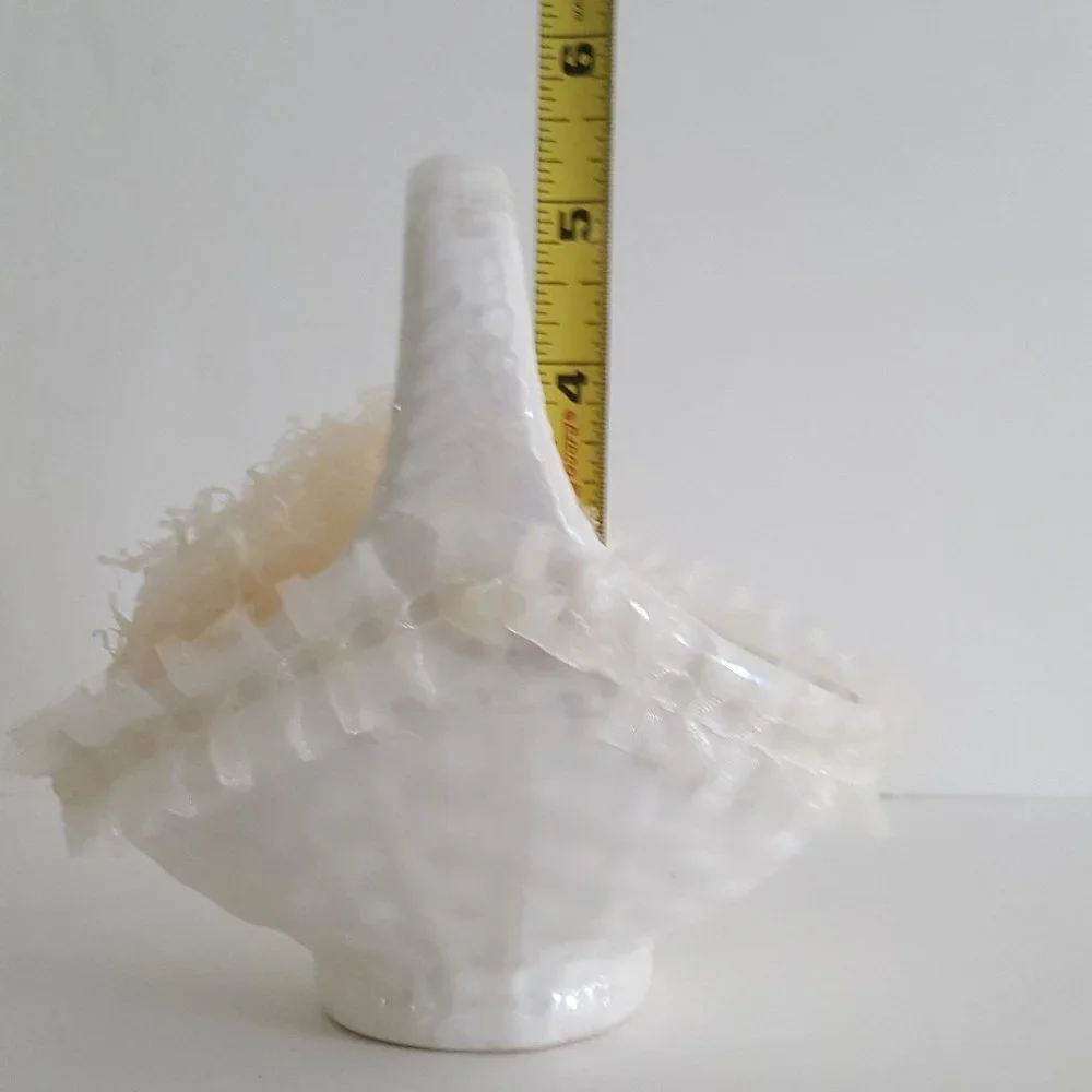 Small Iridescent Ceramic Basket White w/Trim *Imperfection* Shiah Yin ROC Taiwan