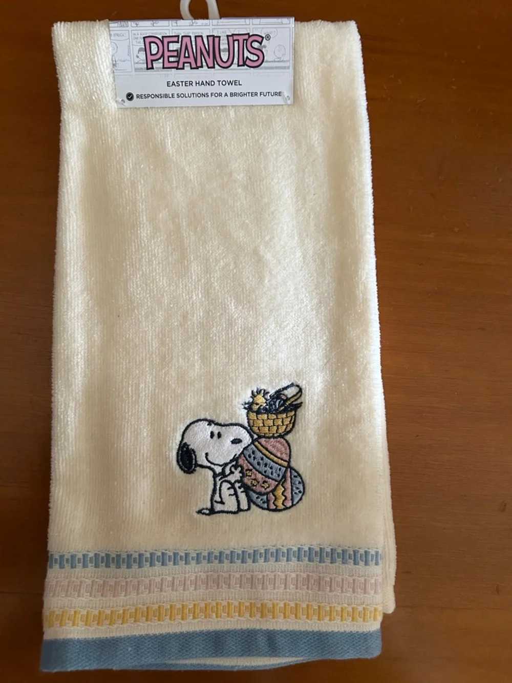 Peanuts Cream Hand Towel with Pastel Blue, Pink & Yellow Accents