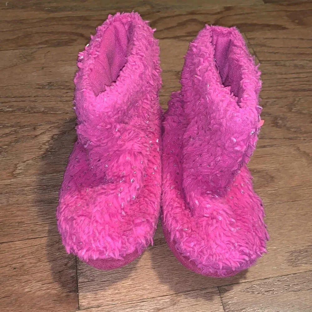 Girls slippers size‎ 2/3
