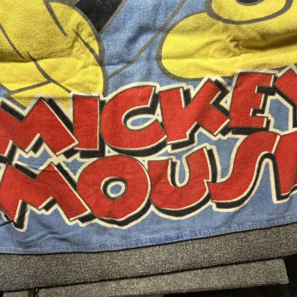 Vintage Walt Disney Mickey Mouse Beach‎ Towel 27x53