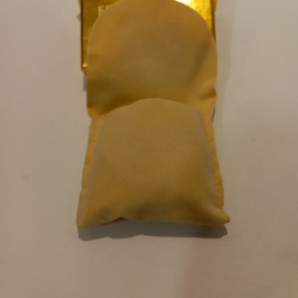 Estee Lauder Golden Love Knot Compact Lucidity 06 Transparent Pressed Powder.