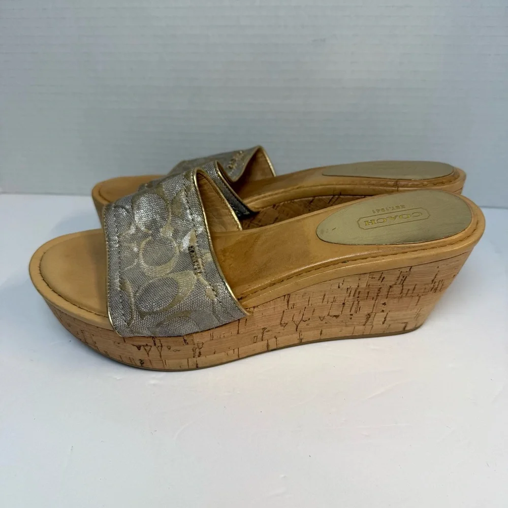 Coach these slip