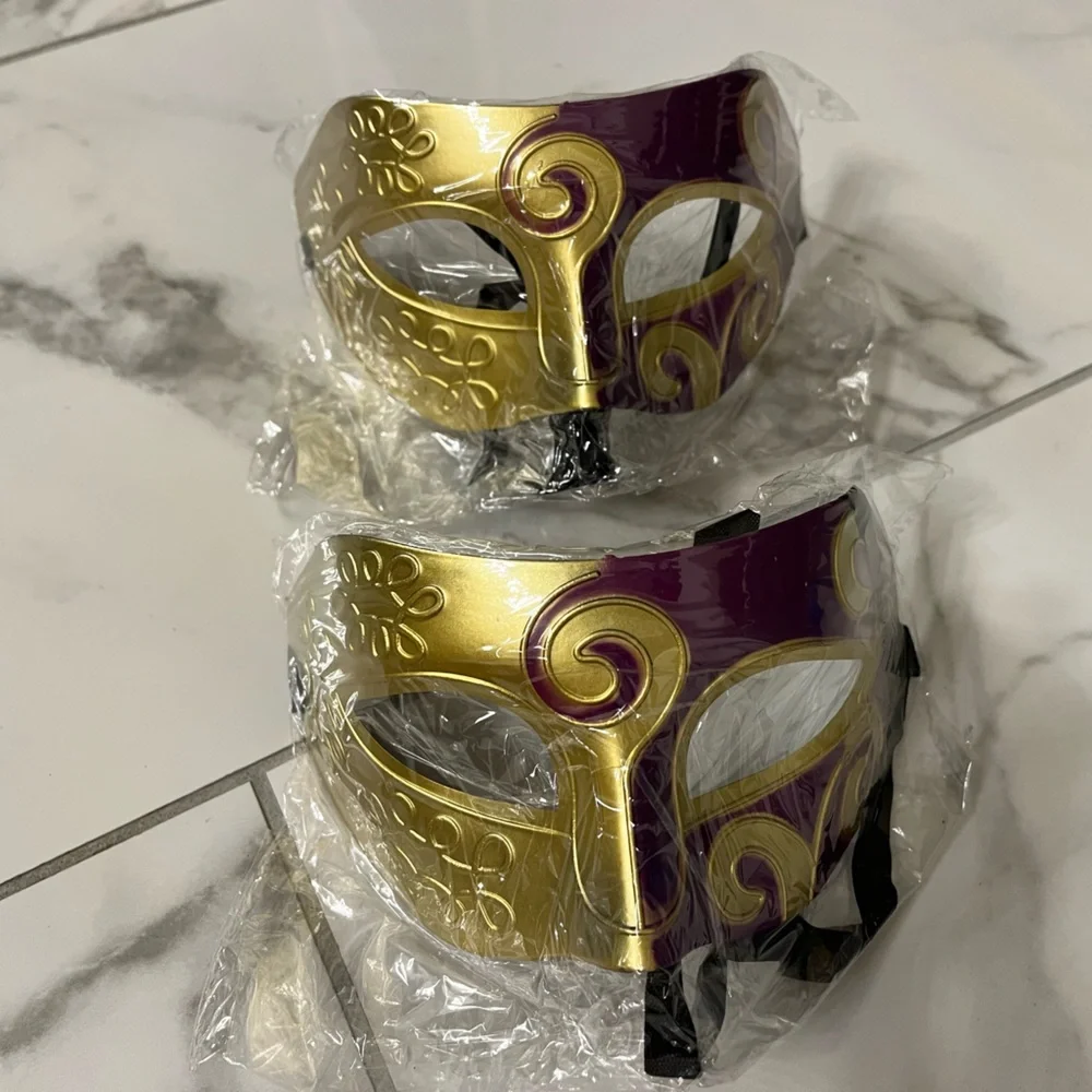 N/A pair gold