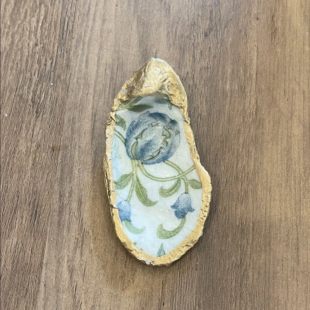 N/A natural oyster