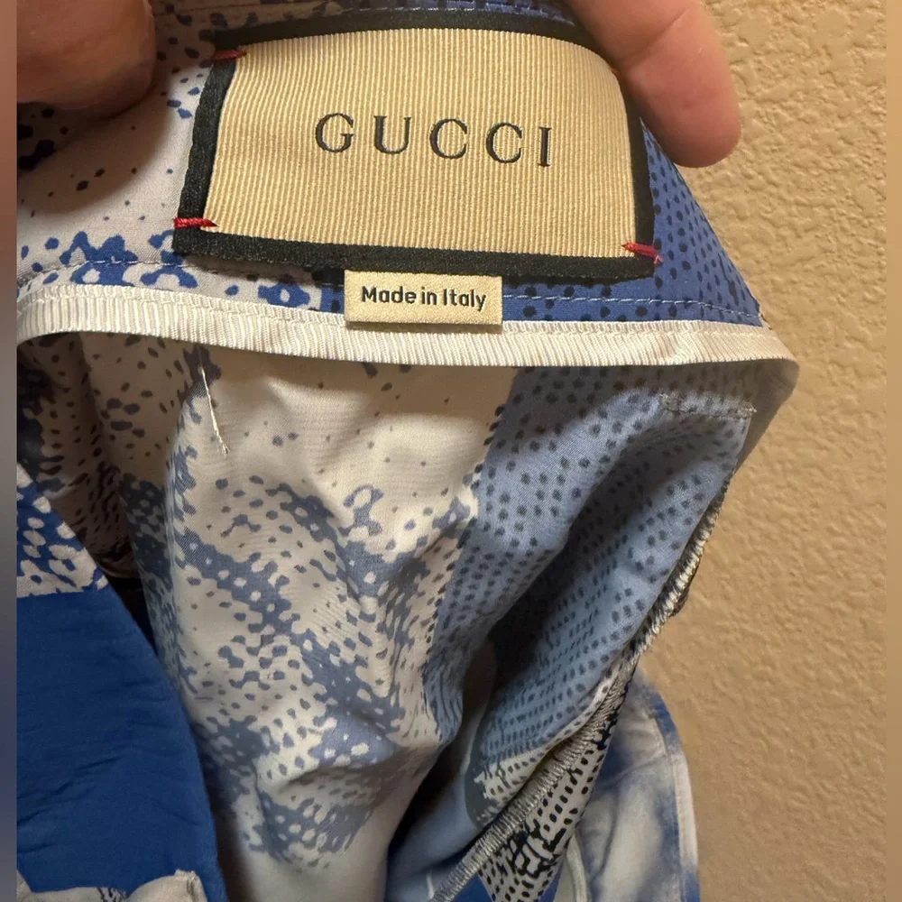 Gucci new authentic