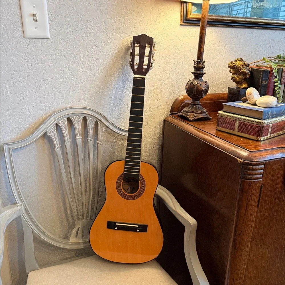 Lauren # LA30N 6 String Acoustic Guitar