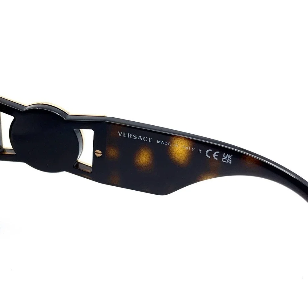 Versace retail polarized