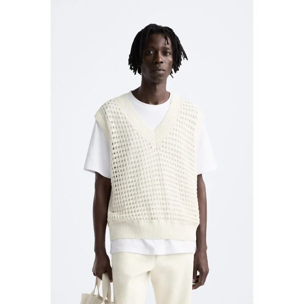 Zara Mens Cutwork Sweater Vest Size M Ivory Open Knit Crochet 1023/300 NWT